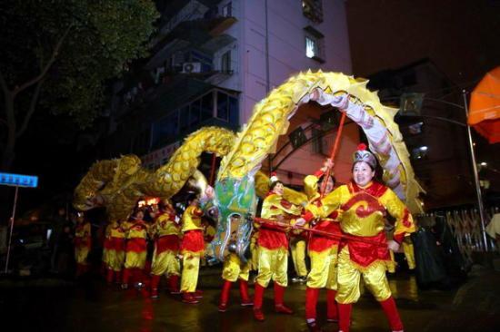 海曙:龙腾虎跃,走马上阵闹元宵