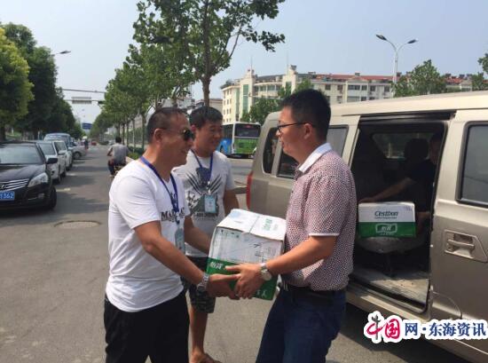沭阳县汽车运输公司开展夏季送清凉活动